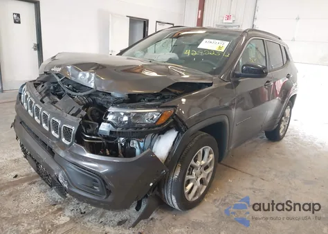 2023 Jeep Compass Latitude Lux Fwd from USA, damaged, VIN 3C4NJDFN7PT547874